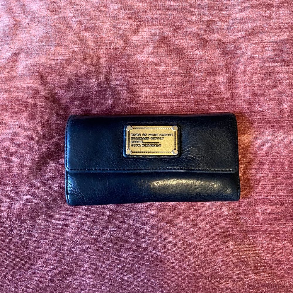 MARC BY MARC JACOBS Black Leather Tri-fold Wallet